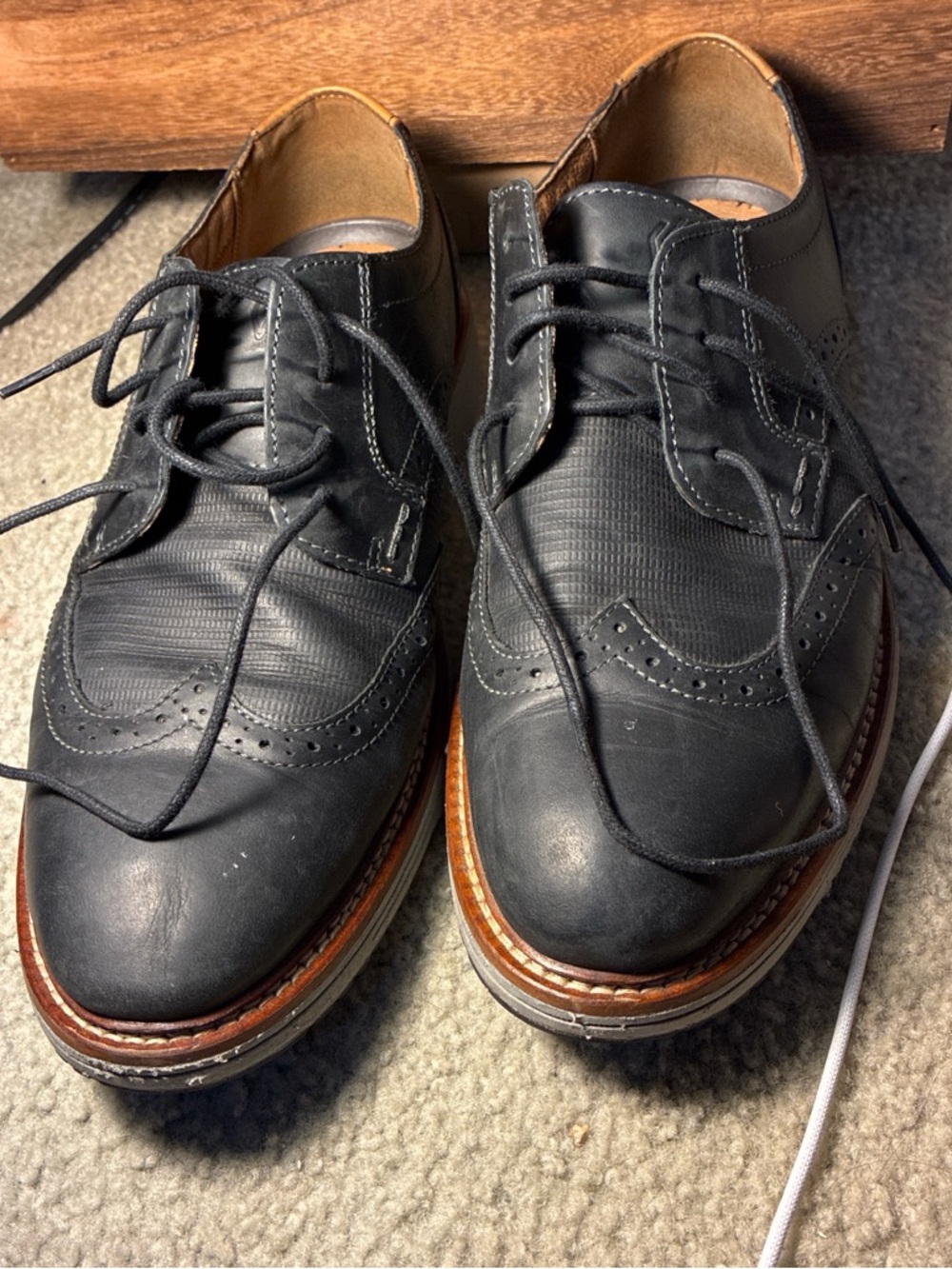 Men's Black Wingtip Derby Shoes with Contrasting Welt